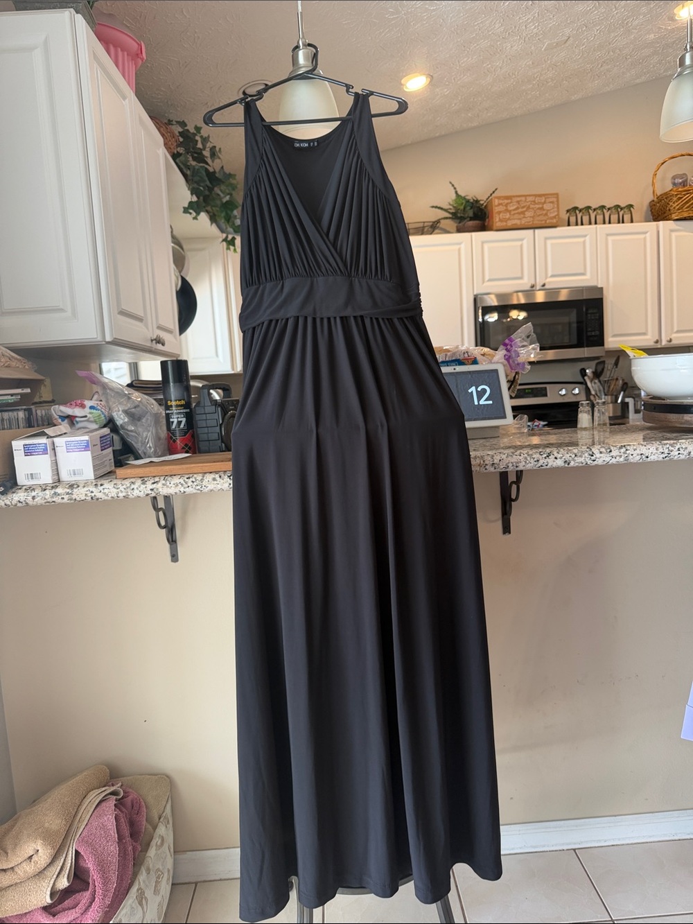 Classic Black Maxi Dress - Elegant V-Neck Women’s Gown